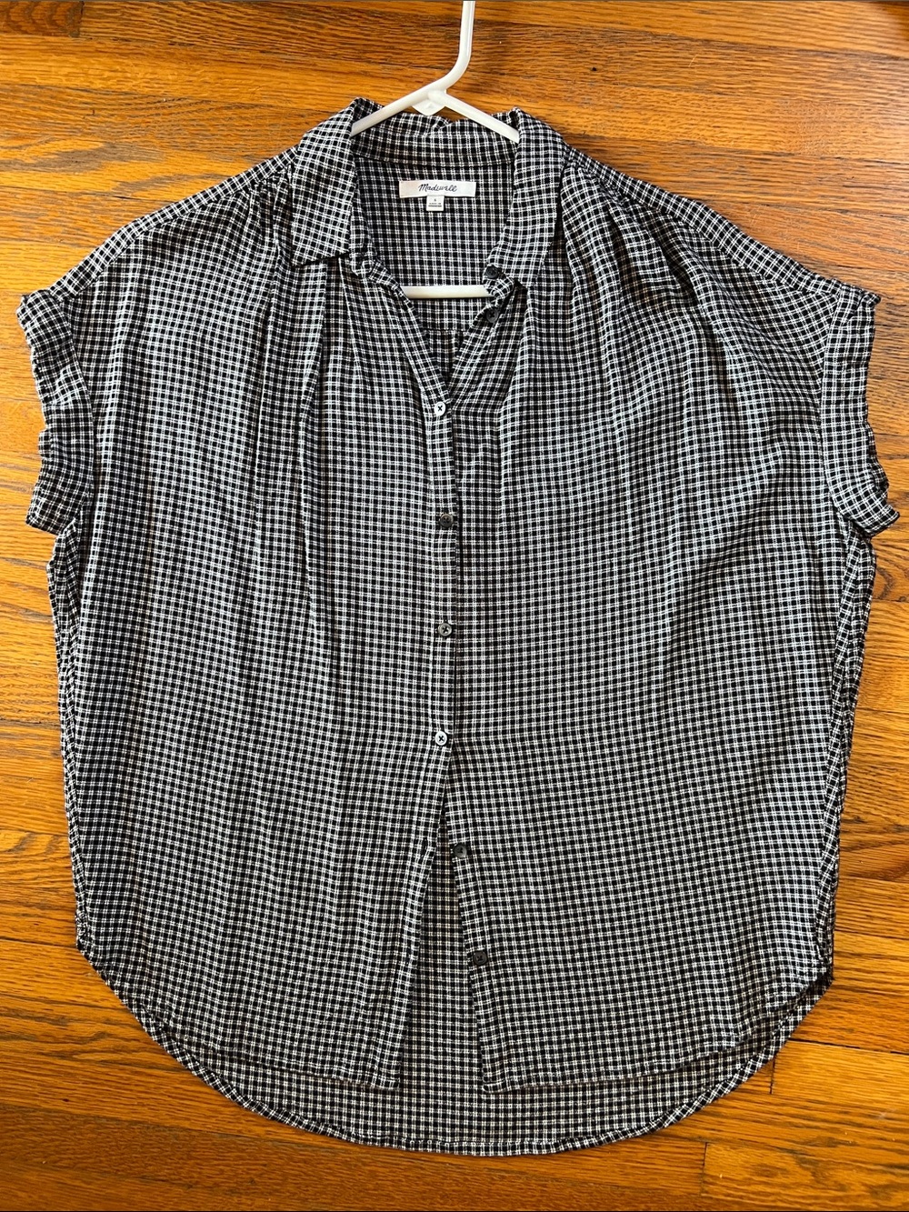 Madewell Black & White Gingham Cap-Sleeve Button-Down Top